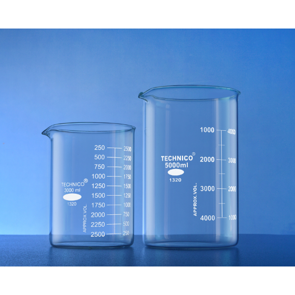 Beakers Low Form With Spout Double Graduated 400 ML